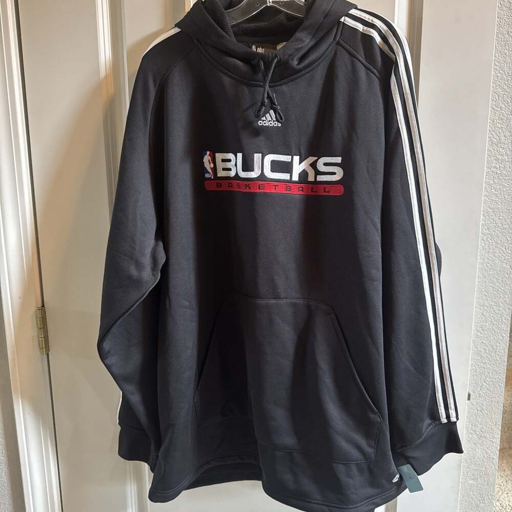 NWT Milwaukee Bucks Hoodie Mens Large Black Sweatshirt Pullover NBA Adidas